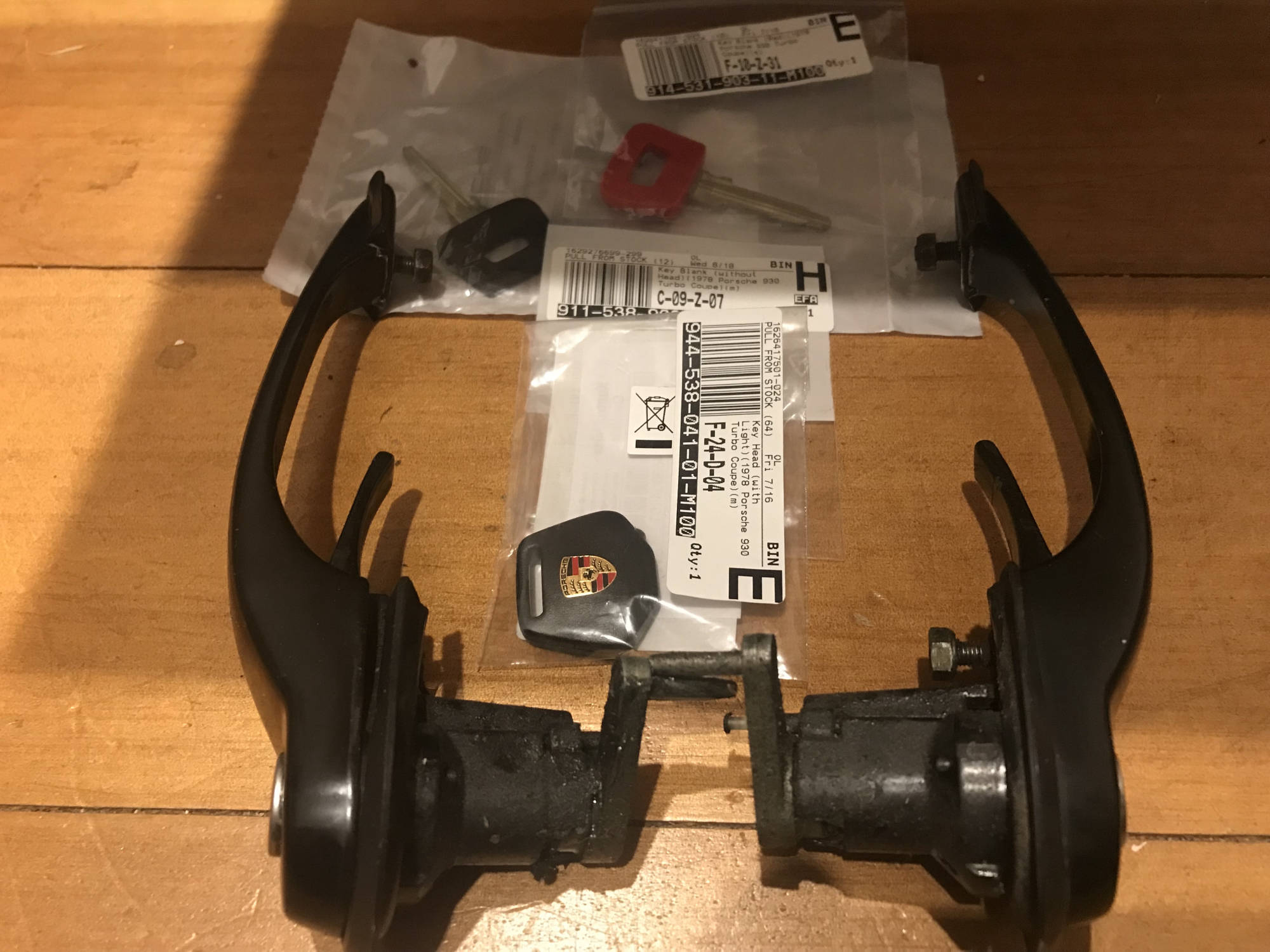 Porsche 930 Locks Overhaul