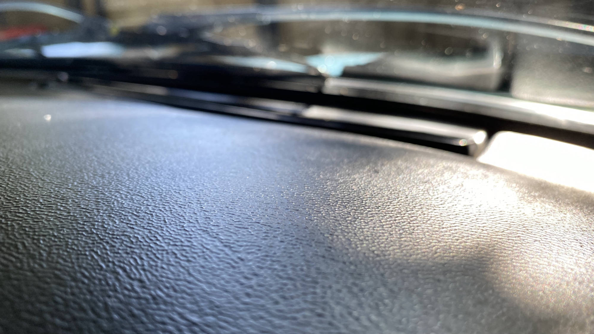 Porsche 930 Dash Top Detail