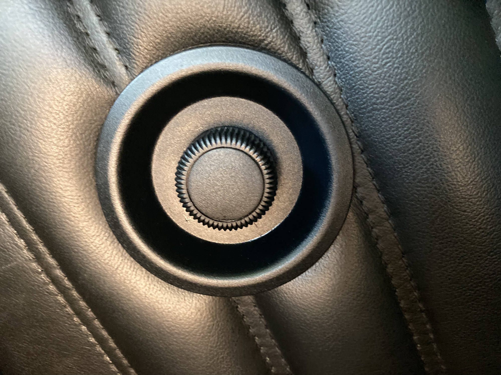 Porsche 930 Door locking Knob